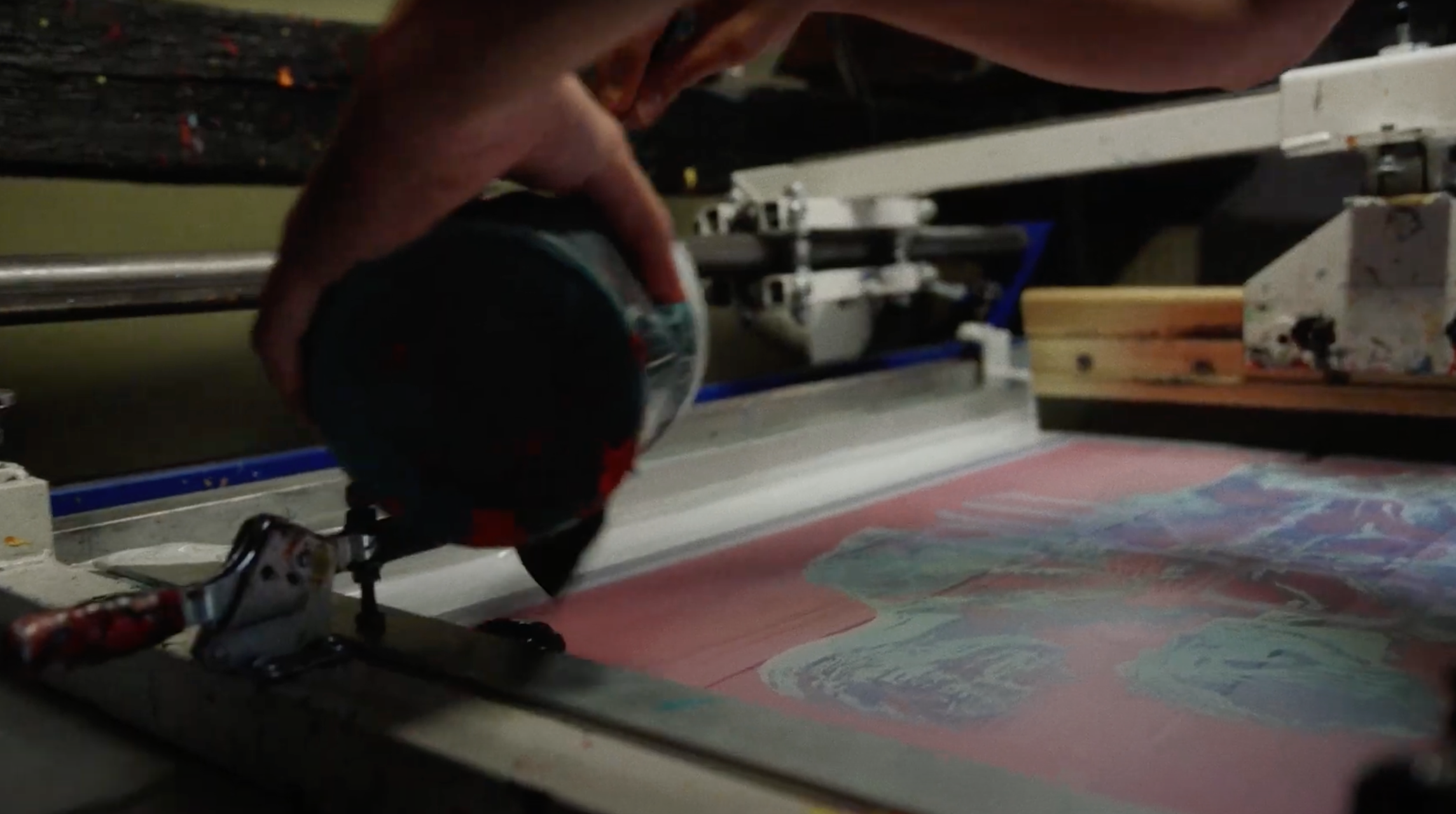 illustratie komt tot leven in machine